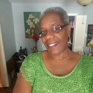 Meet your Posher, Dennise